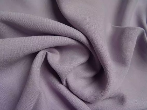 Перкал (34 фотографије): Је ли ово тканина? Карактеристике, састав и густина материјала. Шта је боље: ранфорни, памук или перкал? Коментара 4042_25