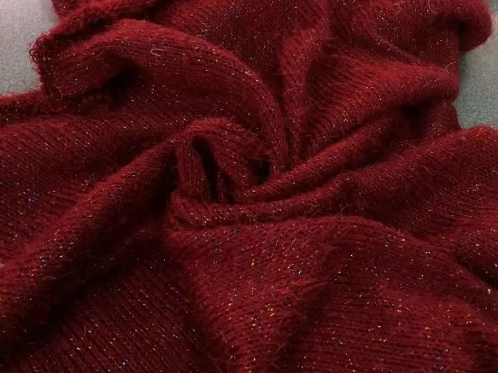 Angora stoff (32 bilder): Hva er det? Beskrivelse og sammensetning av angora-mykt stoff, melange og strikkevarer. Hva ser kostymer og kjoler fra et slikt materiale ut? Vurderinger. 4049_12