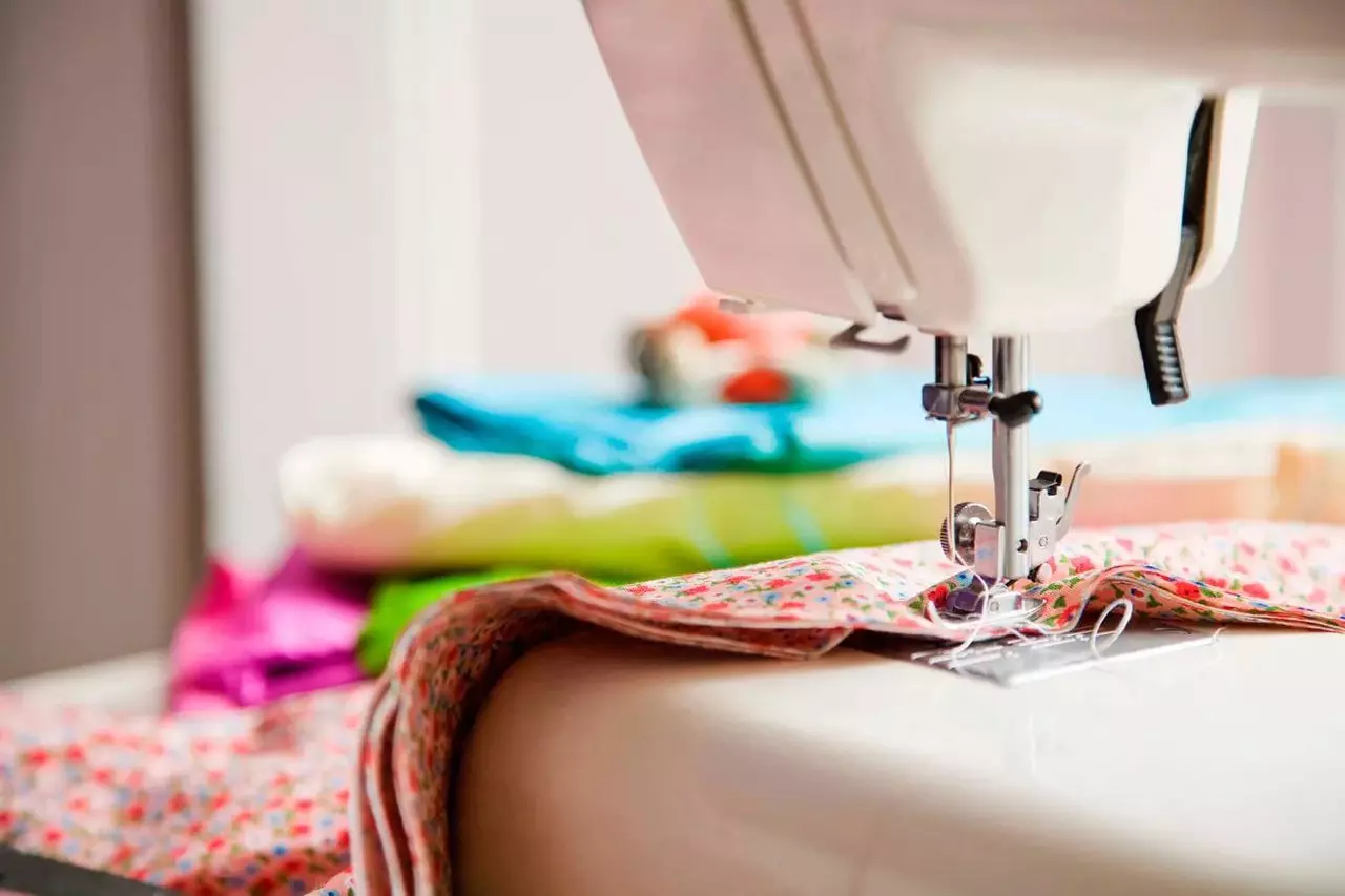 Nite Designer voor naaimachines: wat is het? Hoe genieten van automatisch en handmatig nicolover? 4052_3