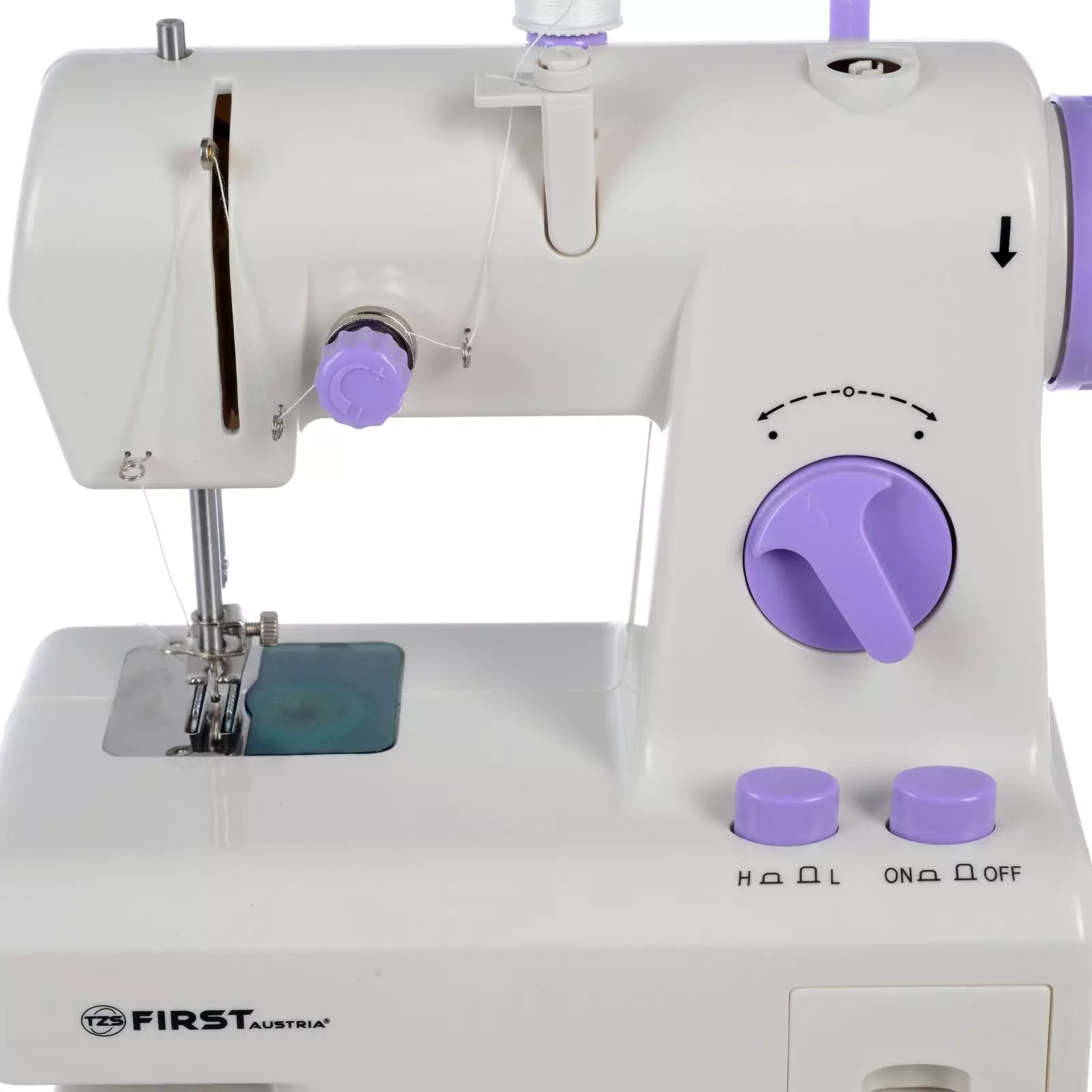 Mini máquina de costura: Escolhendo uma pequena máquina de mão portátil. Como usar e preencher o segmento? Instrução e revisões 4062_22