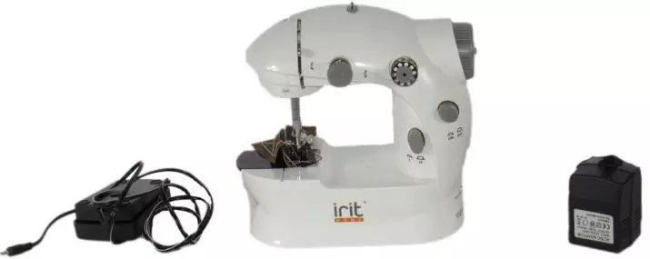 Syning af mini maskine: Valg af en lille bærbar håndmaskine. Hvordan man bruger og fylder tråden? Instruktion og anmeldelser 4062_25
