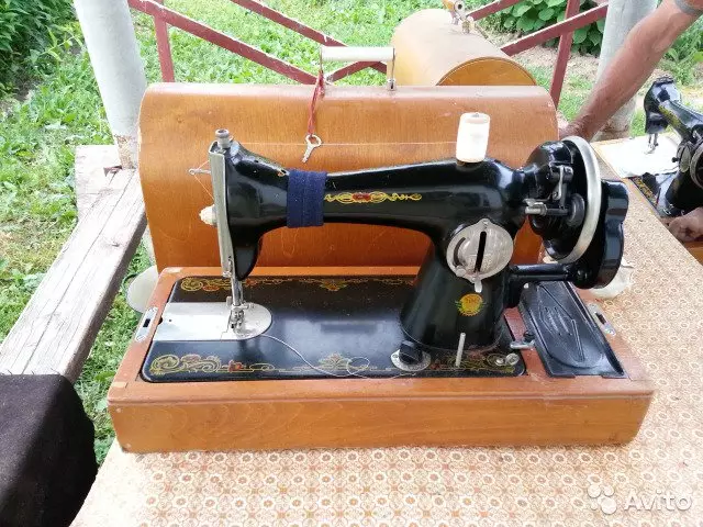 Electric Sewing Machine: Hvernig á að setja upp og nota? Hvað er rafeindatækni? Hvernig á að stilla hraða vinnu? 4067_14