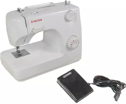 Electric Sewing Machine: Hvernig á að setja upp og nota? Hvað er rafeindatækni? Hvernig á að stilla hraða vinnu? 4067_18