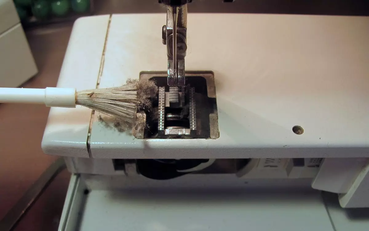 Máquina de choque para la máquina de coser: ¿Cómo insertar en la máquina y llenar la tapa de balancín? ¿Por qué la bobina captura el hilo inferior? 4076_26