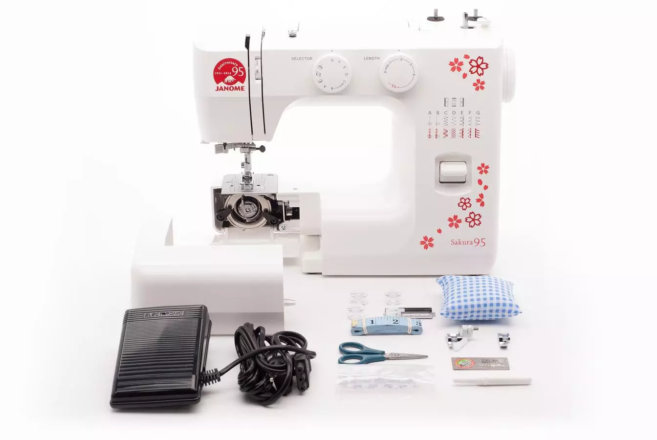 Máquina de coser para principiantes: ¿Qué elegir? Los mejores vehículos presupuestarios para los recién llegados para coser casas. 4084_28