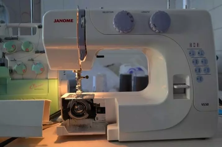 ¿Cómo limpiar la máquina de coser? Limpieza y cuidado de la máquina de coser en casa. 4085_3