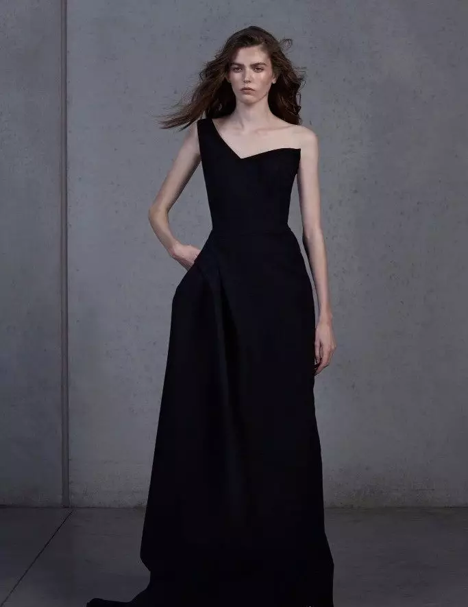 لباس عصر سیاه با یک بند