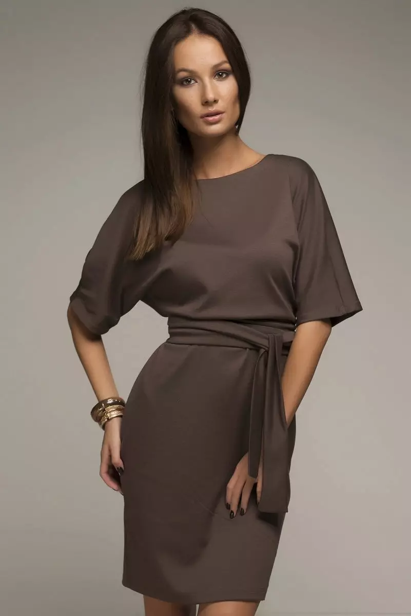 Bruine korte zakelijke jurk