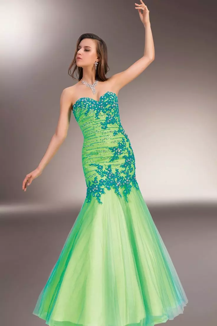 Váy dạ hội màu xanh lá cây đẹp
