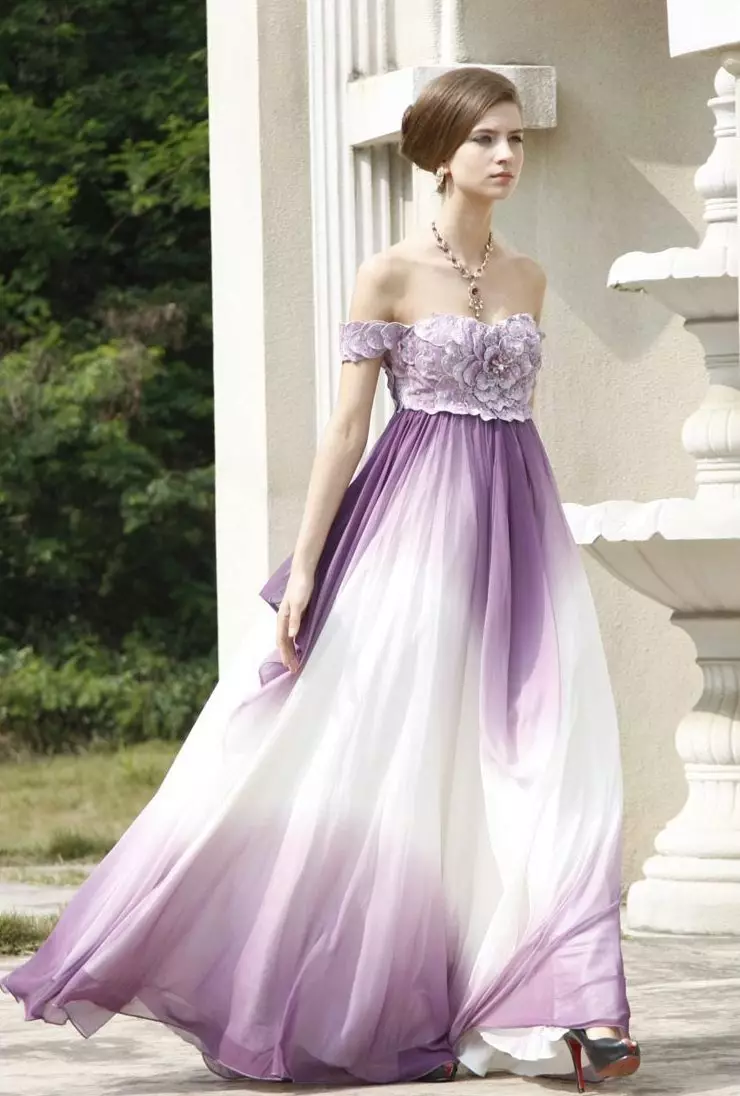 晚礼服 - 白色与紫色