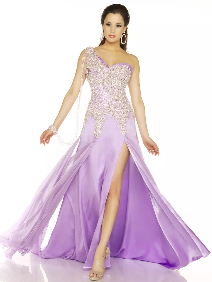 Delikatna purpurowa sukienka