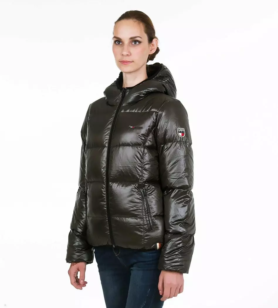 Winter Bomber (52 şəkil): Jacket Bomber Qadın Qış, Qış Long Bomber, nə Wear üçün 413_20