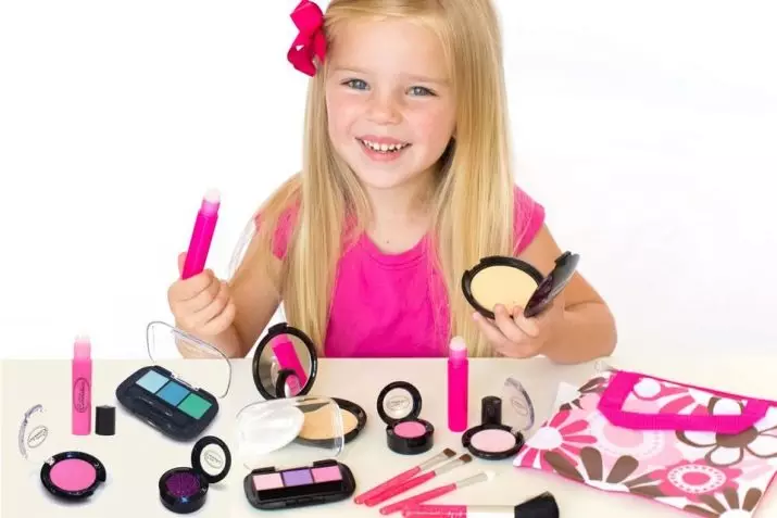 چند سال می توانید رنگ کنید؟ هنگامی که برای استفاده از لوازم آرایشی مختلف و چند ساله می توانید دختران آرایش کامل را انجام دهید؟ 4160_2