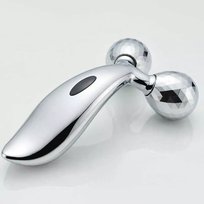 3D-massagers: voor gezicht en lichaam. Hoe een roller hefmatige massager te gebruiken volgens de instructies? Overzicht van massage 3D-rolliniaal 4168_14