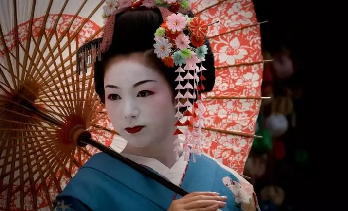 Make-up v štýle japonskej Geisha (54 fotografií): Ako urobiť jednoduchú Meycap doma? Čo na to bude potrebné? Krásne príklady 4202_14