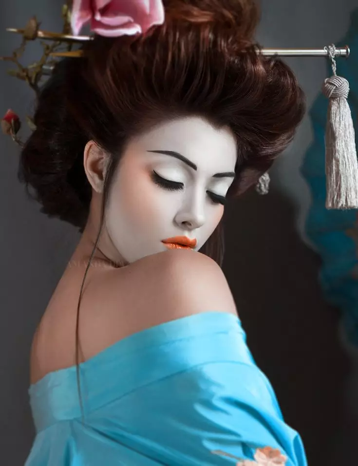 Make-up v štýle japonskej Geisha (54 fotografií): Ako urobiť jednoduchú Meycap doma? Čo na to bude potrebné? Krásne príklady 4202_9