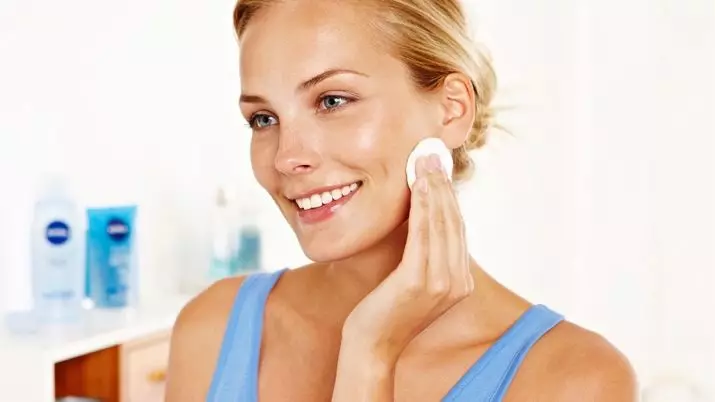 Îngrijirea feței (59 de fotografii): Cum să vă îngrijiți pielea în jurul ochilor acasă, recenzii 4239_14