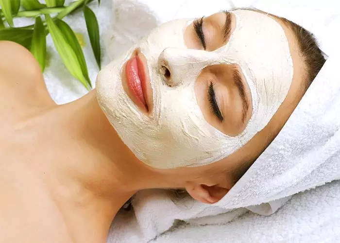 Îngrijirea feței (59 de fotografii): Cum să vă îngrijiți pielea în jurul ochilor acasă, recenzii 4239_23