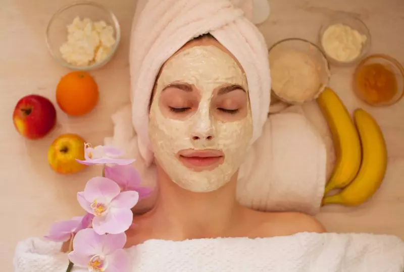 Face Care (59 fotók): Hogyan kell törődni a bőr körül otthon, vélemények 4239_31