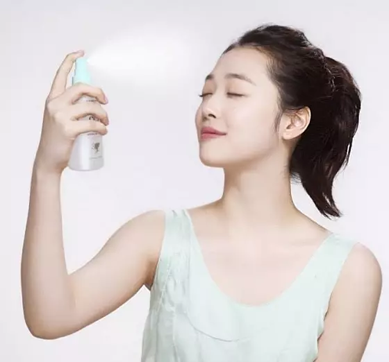 Ang Korean Face Skin Care: Mga lakang sa usa ka sistema sa 10-Speed ​​Procedure, kung giunsa ang paghimo sa usa ka phased, 10-lakang nga pamaagi 4249_10