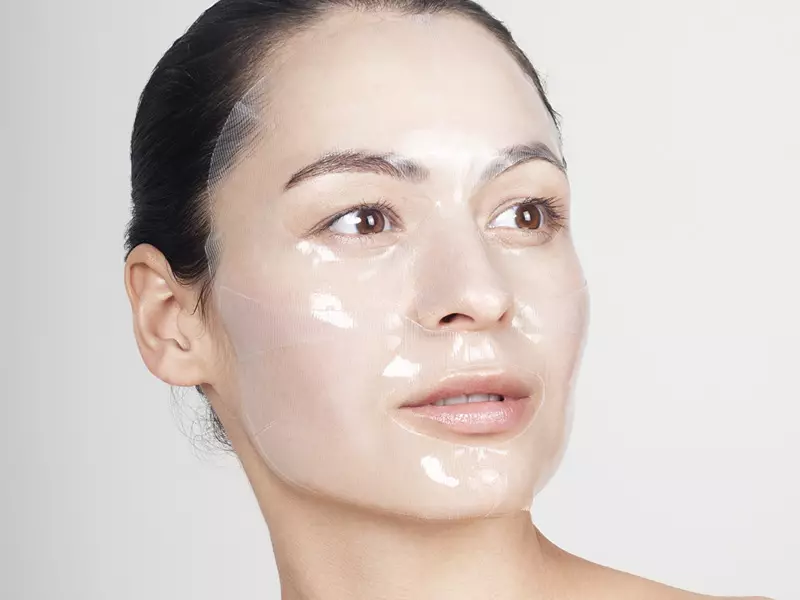 Ang Korean Face Skin Care: Mga lakang sa usa ka sistema sa 10-Speed ​​Procedure, kung giunsa ang paghimo sa usa ka phased, 10-lakang nga pamaagi 4249_11