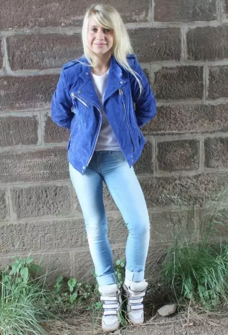 Xhaketa blu (50 foto): modele femra, me atë që vesh, xhaketa blu të errët 426_37