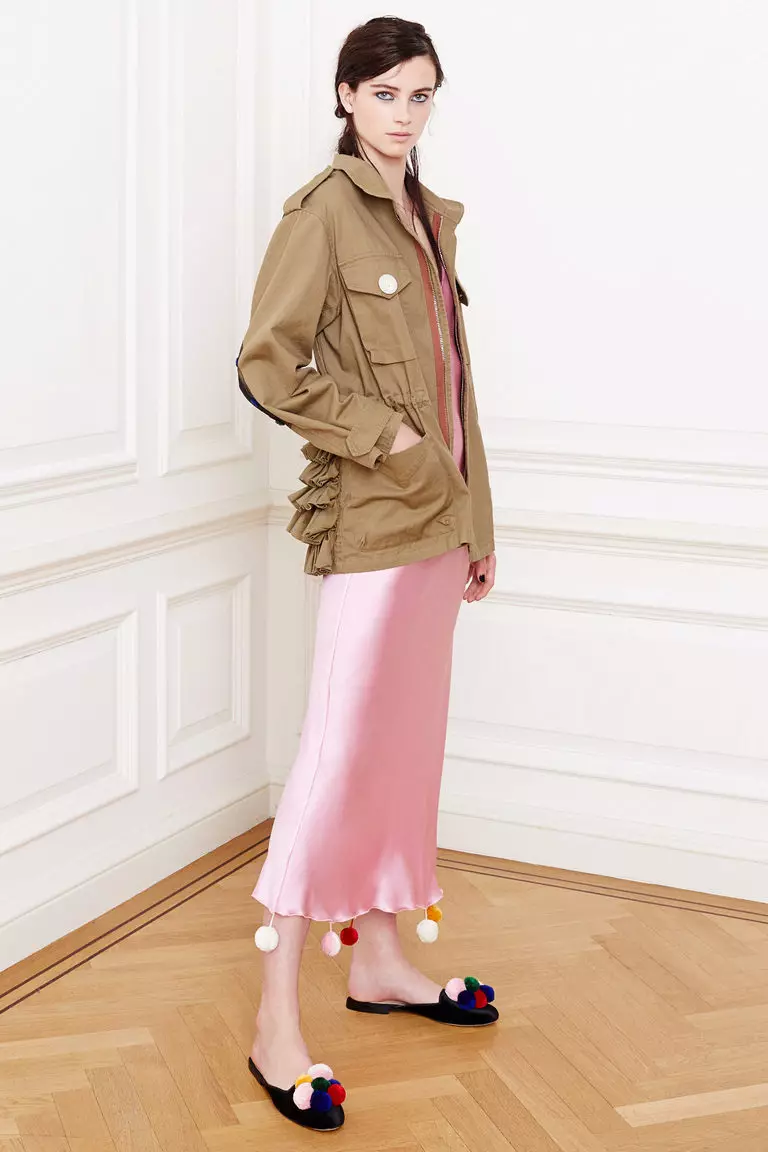 Áo khoác thời trang 2021 (199 Ảnh): Mô hình phụ nữ sành điệu, hình ảnh ngoạn mục, không có cổ áo, không thấm nước 431_102