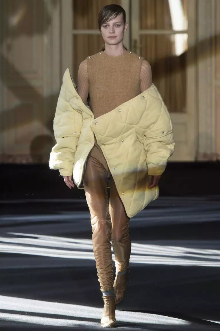 Jaket modis 2021 (199 Foto): Model wanita sing apik, gambar sing nggumunake, tanpa kolar, anti banyu 431_161