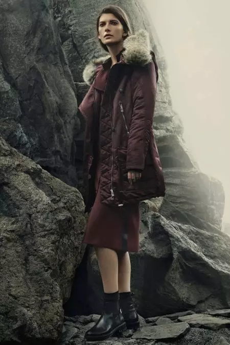 Jaket bergaya 2021 (199 Foto): Model wanita yang bergaya, imej yang hebat, tanpa kolar, kalis air 431_30