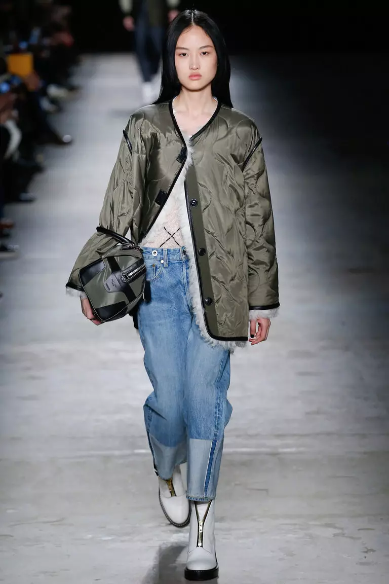 Modes jakas 2021 (199 foto): stilīgi sieviešu modeļi, iespaidīgi attēli, bez apkakles, ūdensnecaurlaidīgs 431_52