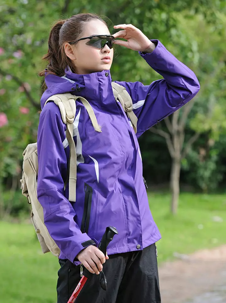 Zagrijane jakne (87 fotografija): Ženski modeli na izolacijskoj sluznici 436_79