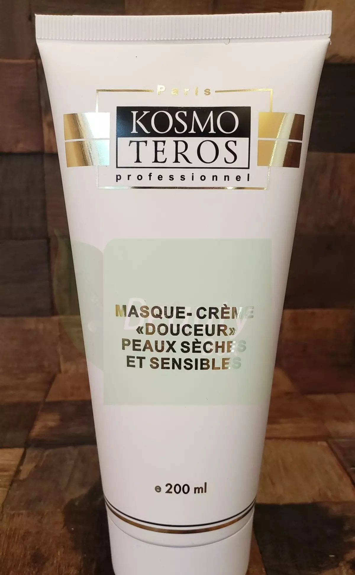 Cosmetics kosmoteros Professionel: endri-javatra amin'ny kosmetika matihanina ho an'ny tarehy sy ny vatana. Hevitra momba ny kosmetology sy mpividy 4433_24