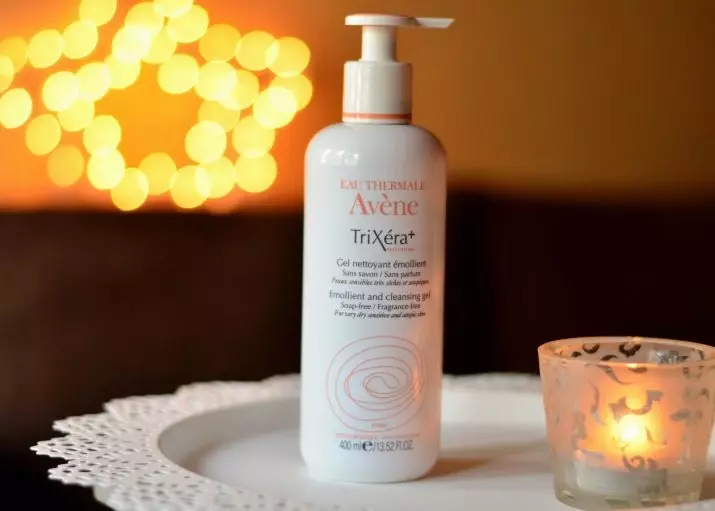 Avene Cosmetics: A gyógyszertári kozmetikumok a problémás bőrre, a gyártó leírása, Sunscreen Vélemények, Cosmetologists Vélemények 4446_31