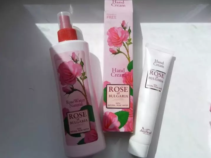 Kosmetik Bulgarian: Ki pwodui kosmetik se pi bon pote soti nan Bilgari? Karakteristik nan pwodui kosmetik ak Rose, revizyon nan Konpayi fabrikasyon Victoria Bote ak Rancan, Reviews 4449_15