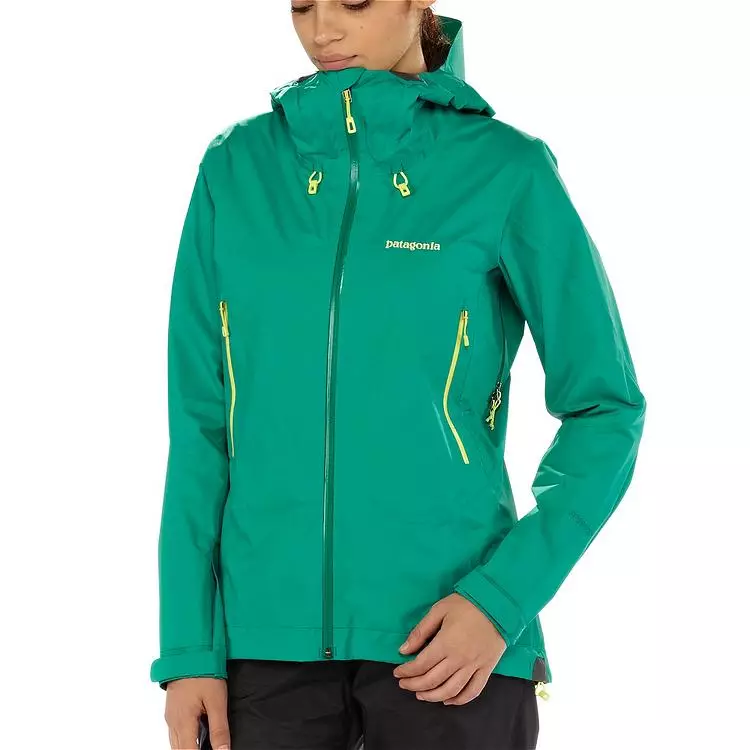 Fırtına Ceketi (40 Fotoğraf): Bir Kadın Branda Turist Fırtına Ceketi Giyiniz 445_18