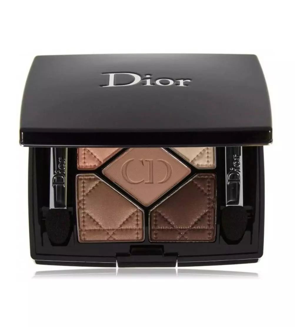 Dior-Kosmetik: Neue dekorative und Verlassen von Kosmetika. Beste Sets für Gesicht. Rezensionen 4501_14