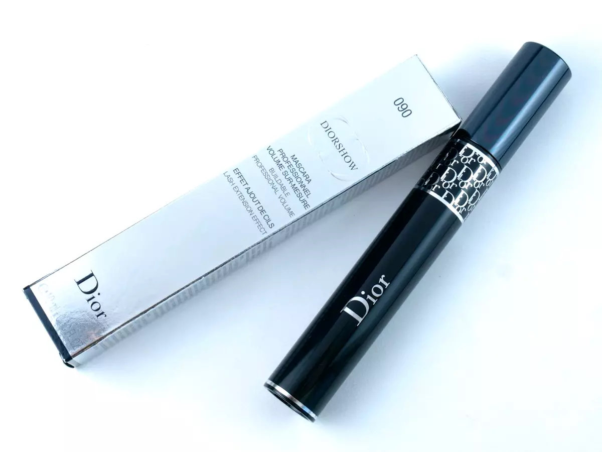 Dior Cosmetics: nieuwe decoratieve en verlatende cosmetica. Beste sets voor gezicht. Beoordelingen 4501_8