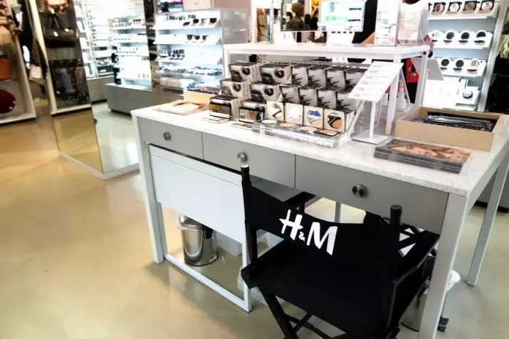 Cosmetica H & M: revizuirea celor mai bune fonduri, clienți și sfaturi de utilizare 4509_2