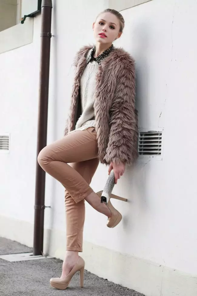 冬の女性のジャケット（132写真）：ファッションモデル冬2021、スポーツ、毛皮、選ぶ方法 452_124