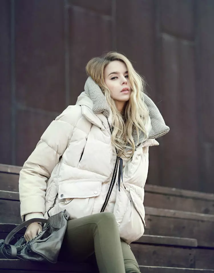 冬季女式夾克（132張圖片）：時裝模特冬天2021，運動，帶毛皮，如何選擇 452_4