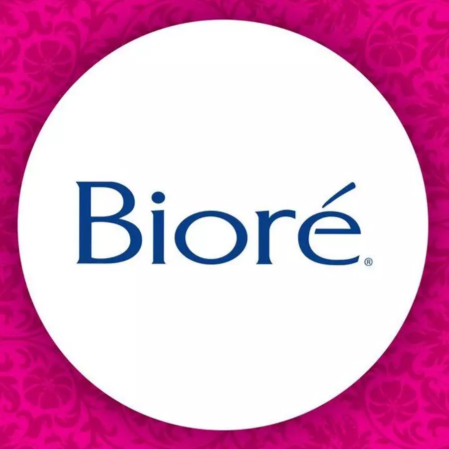 BIORE COSPMETICS: ஜப்பனீஸ் ஒப்பனை அம்சங்கள். தயாரிப்பு கண்ணோட்டம். அவரது நன்மைகள் மற்றும் குறைபாடுகள் 4552_5