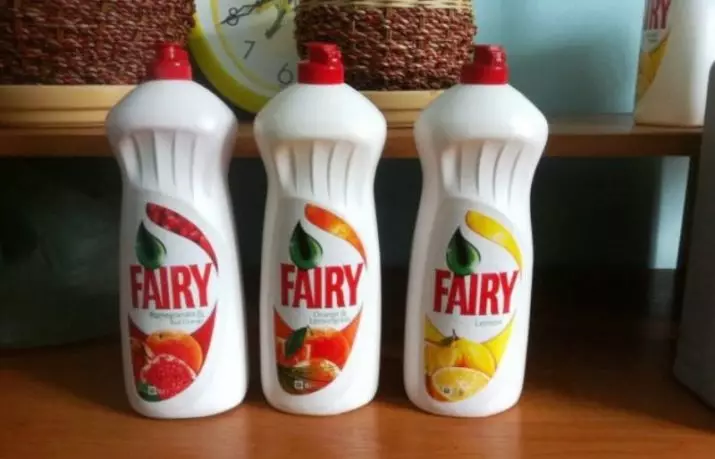 Jak odstranit skvrny z deodorant? Jak odstranit stopy z potu z oblečení? Jak umýt žluté skvrny na košili doma? 4604_13