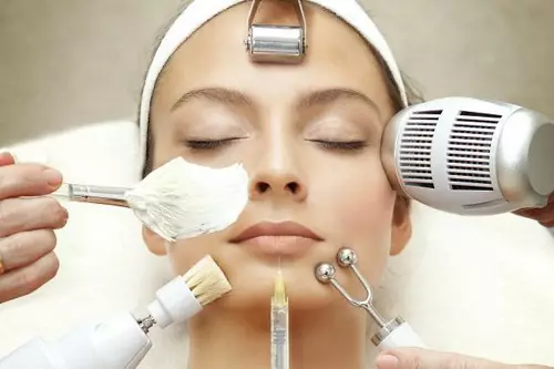 Saksalainen kosmetiikka: Brand Review Saksa Professional kosmetiikka kasvot ja keho. Mitä tuoda? 4617_5