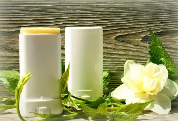 Природен дезодоранс: најдобрите органски и природни дезодоранси од мирисот на пот. Преглед на безбедни и ефикасни дезодоранси - спрејови и стапчиња 4633_3