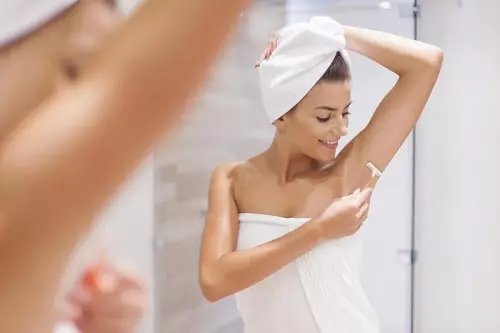 Desodorant sense olor: Trieu antitranspirants de les dones de sweatless. Revisió dels millors fabricants 4644_19