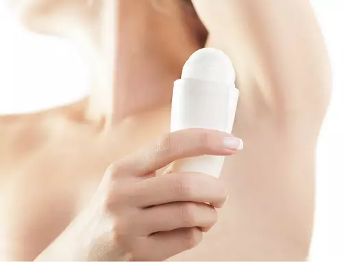 Dezodorans bez mirisa: Odaberite ženske antiperspirante iz znojnog. Pregled najboljih proizvođača 4644_7