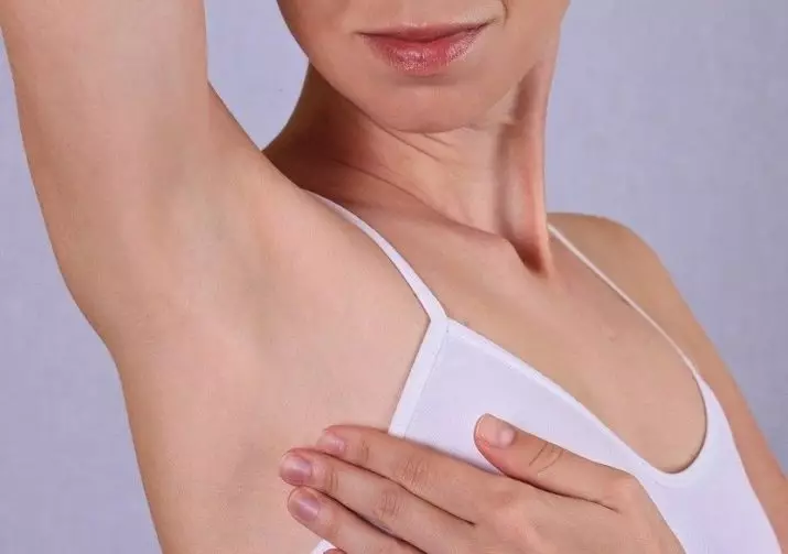 Дезодоранси са повећаним знојем: Оцена најбољих антиперспиранта за жене, откривајући дезодорансе 4676_28