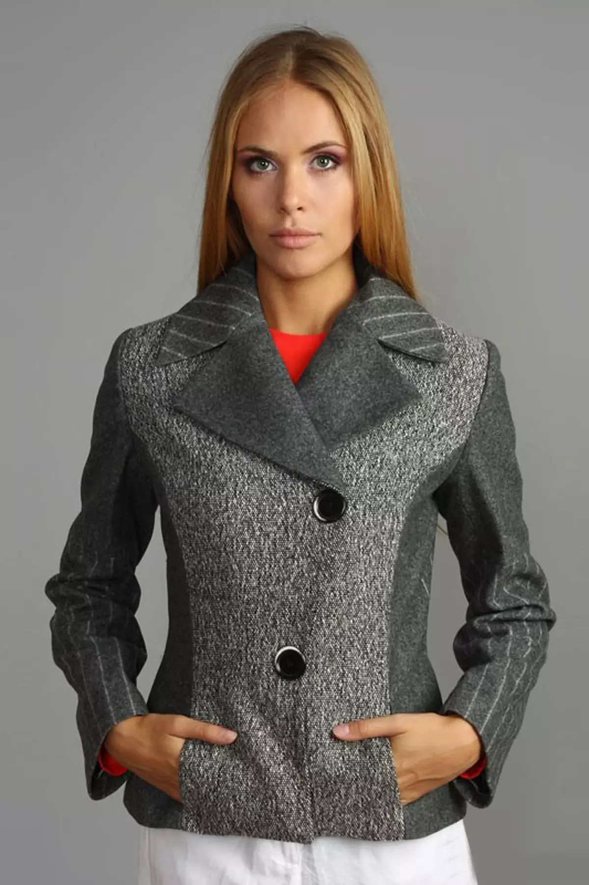 Coat-jachetă (36 fotografii): modele de moda Valya din sezonul de primăvară 2021, haina pentru femei sub formă de sacou 478_8