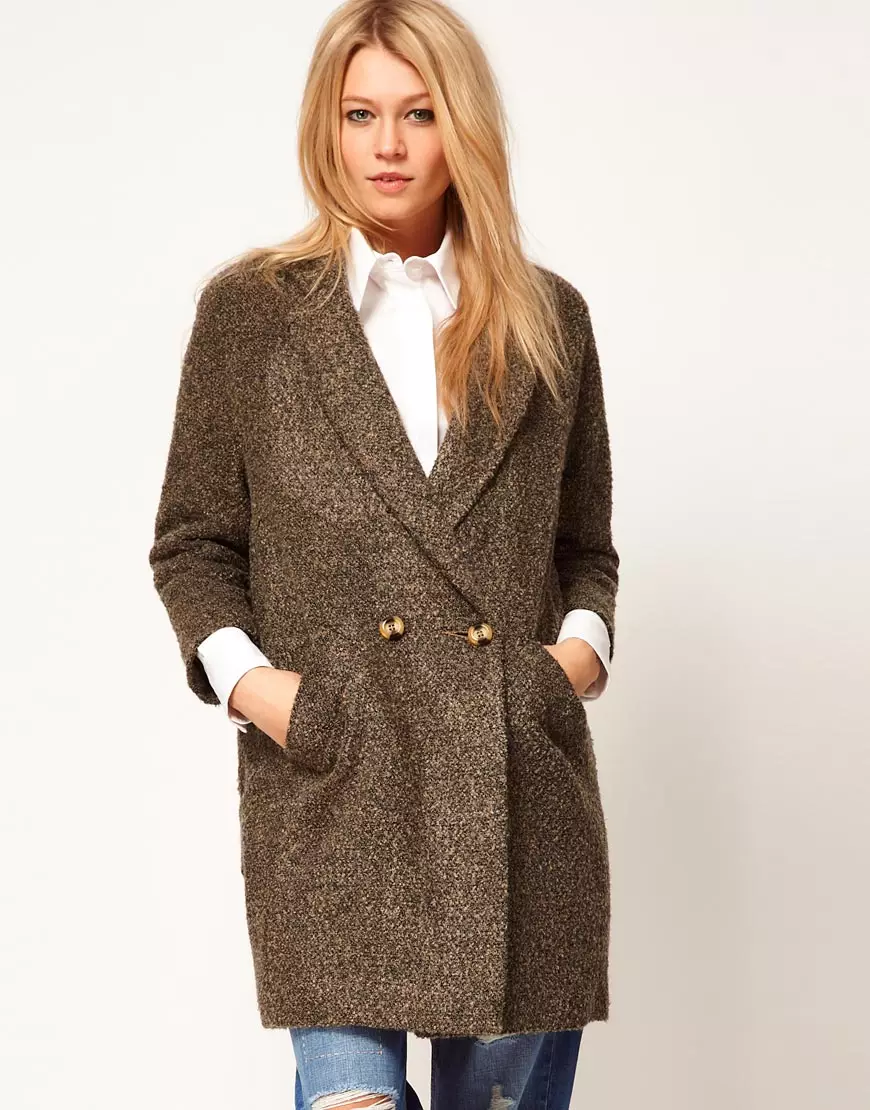 Kabát-bunda (36 fotografií): módne Valya modely jarnej sezóny 2021, dámska kabát vo forme bundy 478_9
