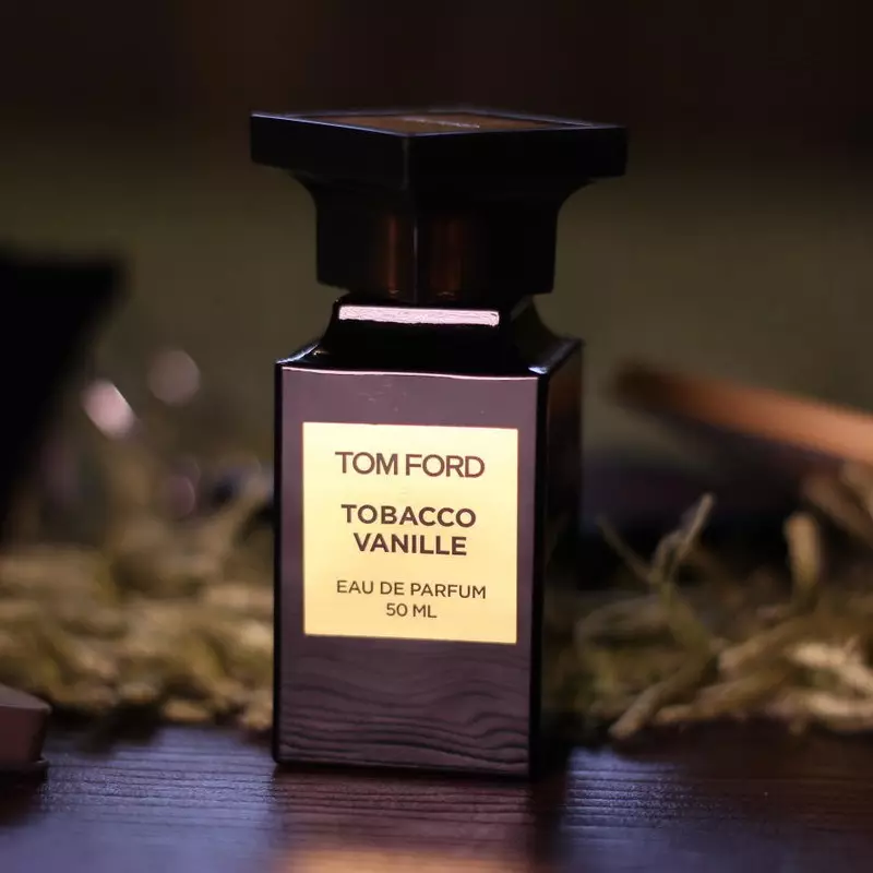 Kosmetika Tom Ford: Erkekler we aýallar, islegler, ýollar, saýlaw we gözden geçirmek 4798_22